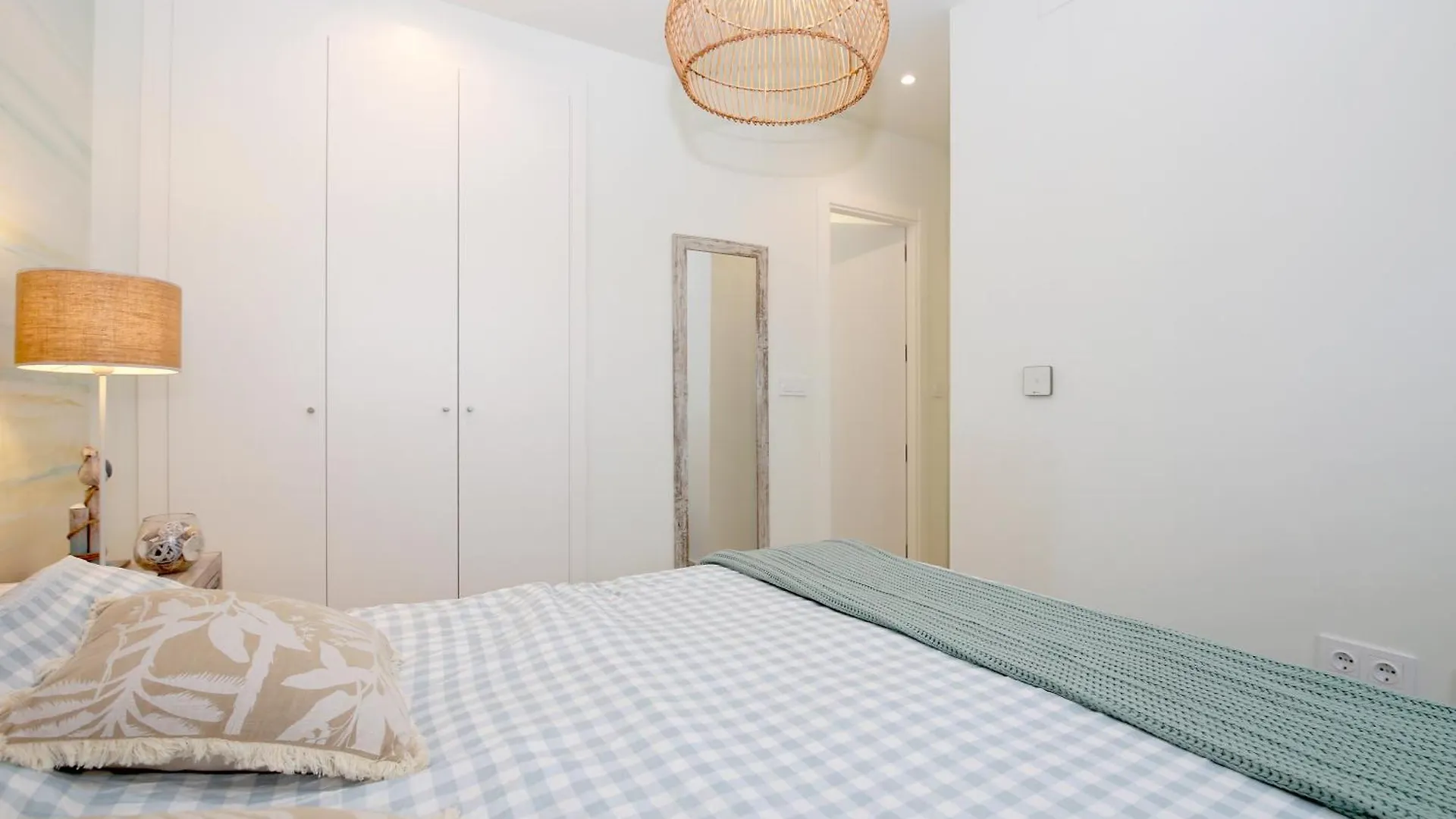 Estepona Port Apartment Olablanca 0*,